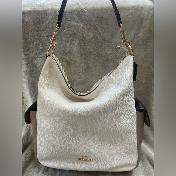 Coach Pennie Shoulder Bag. New w/o tags - Picture 1 of 14